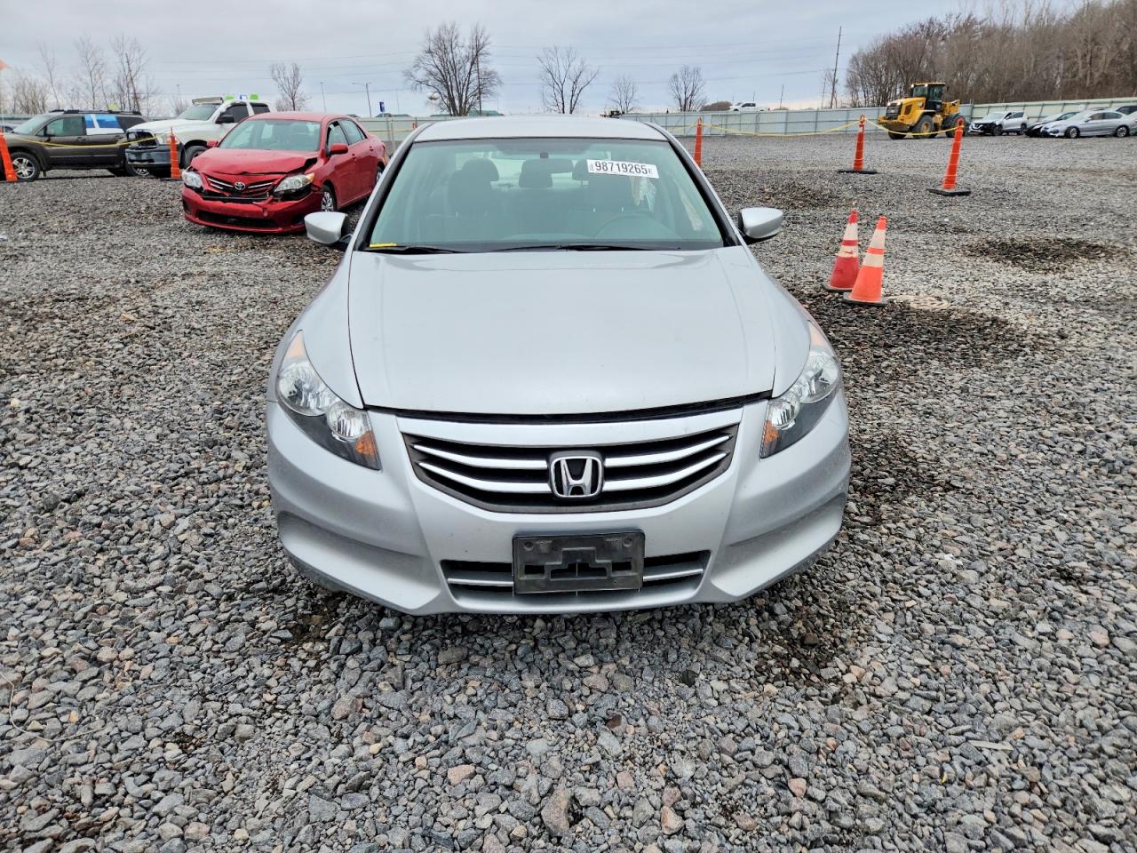 2012 HONDA ACCORD LX photo 5