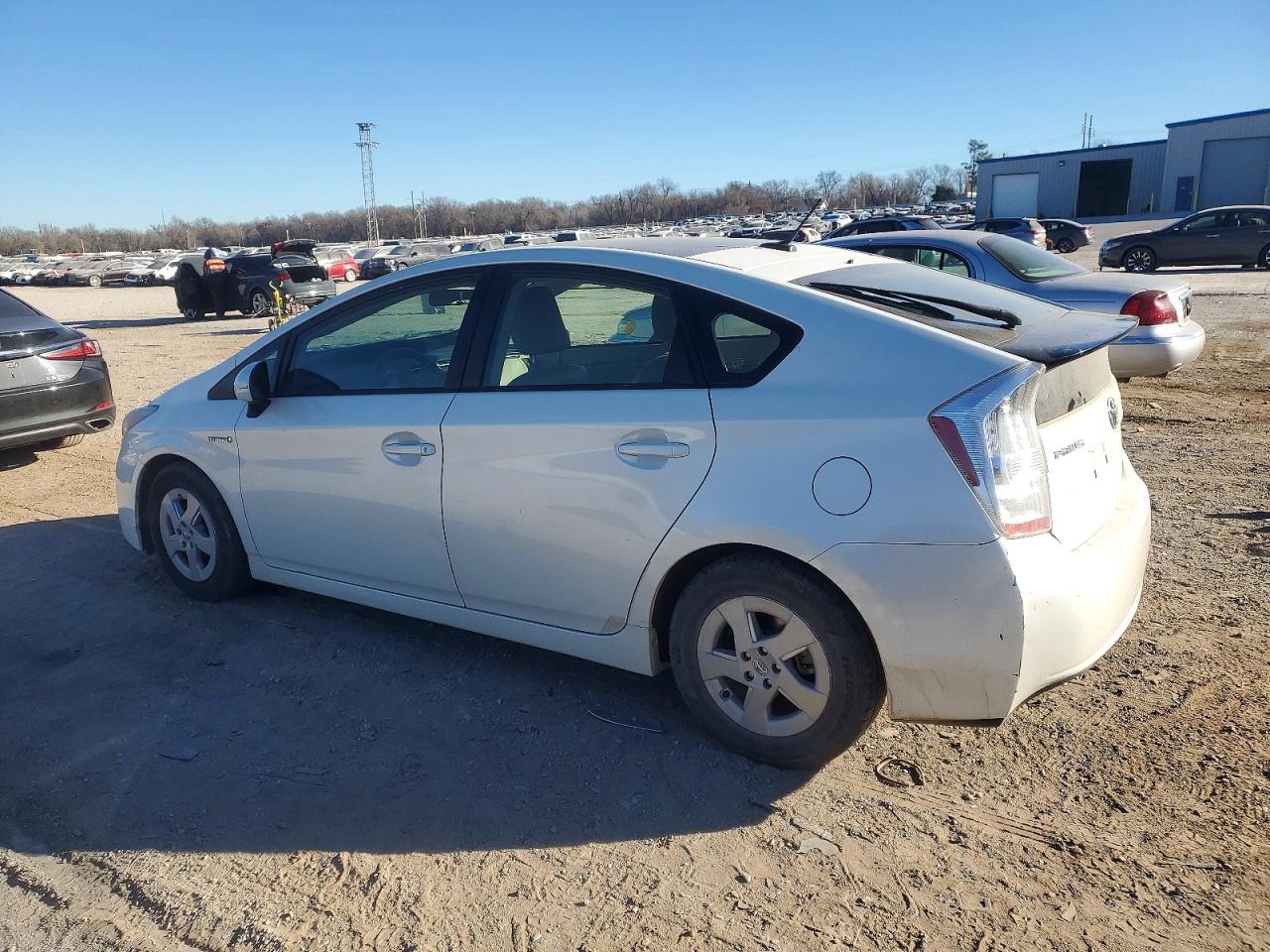 2011 TOYOTA PRIUS photo 3