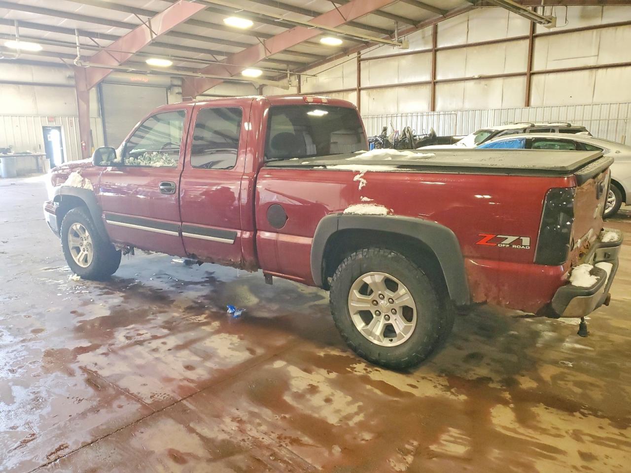 2006 CHEVROLET SILVERADO K1500 photo 2