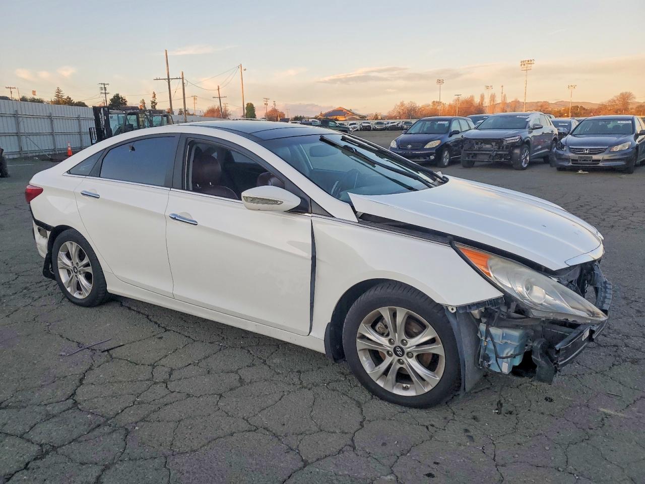 2013 HYUNDAI SONATA SE photo 10