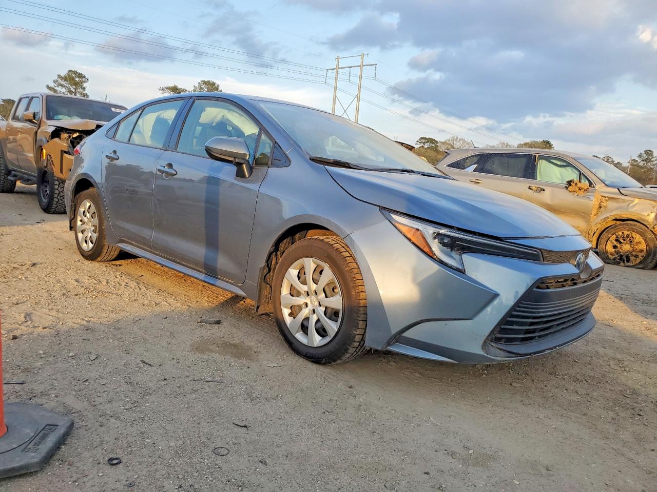 2024 TOYOTA COROLLA LE photo 4