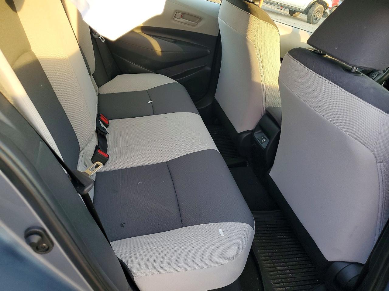 2024 TOYOTA COROLLA LE photo 10