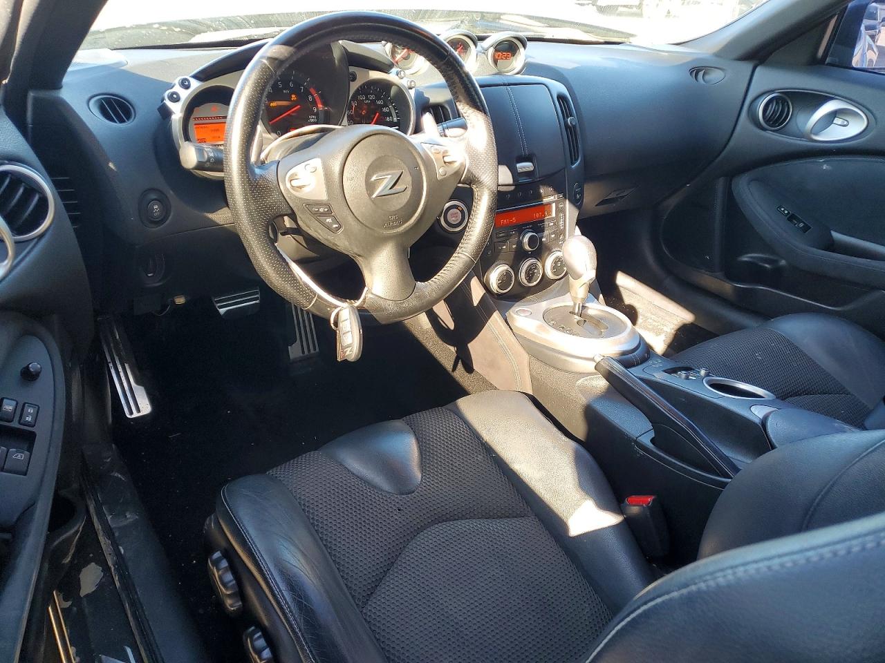 2012 NISSAN 370Z BASE photo 8