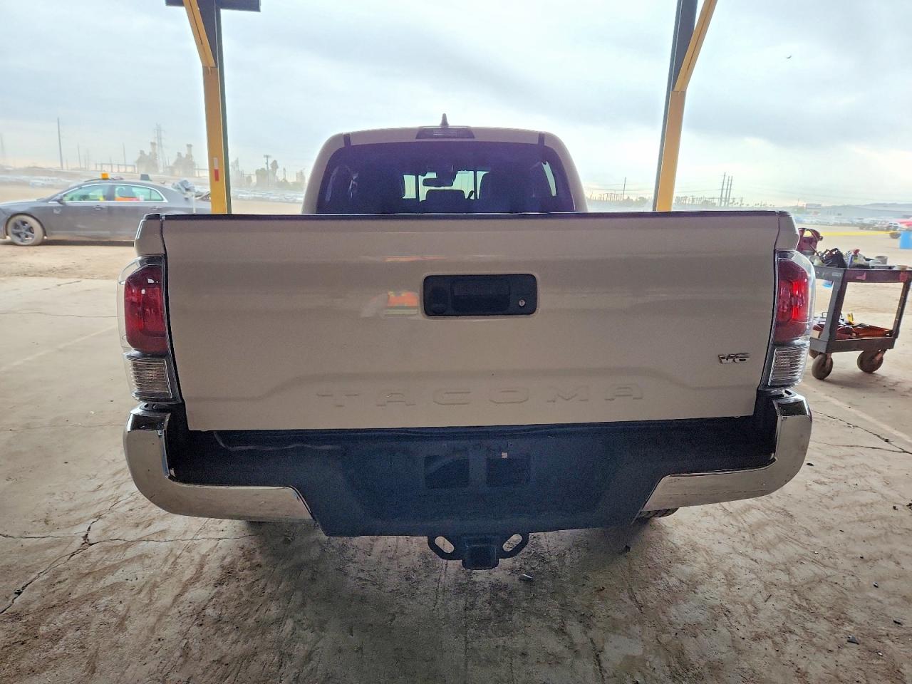 2021 TOYOTA TACOMA DOUBLE CAB photo 6