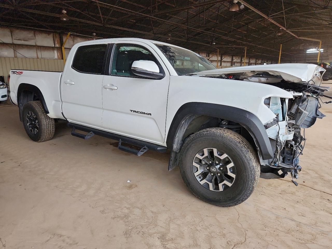 2021 TOYOTA TACOMA DOUBLE CAB photo 4