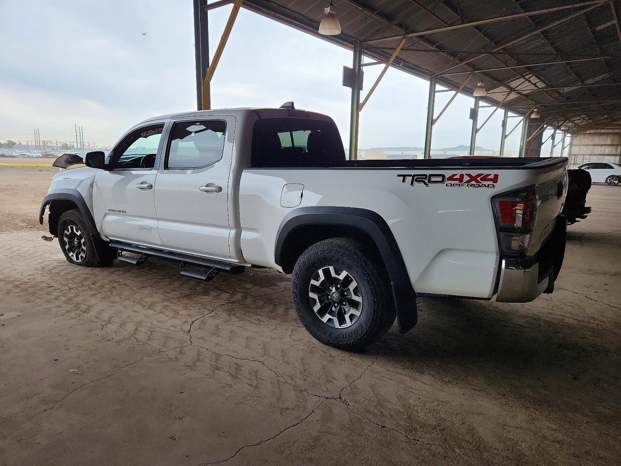 2021 TOYOTA TACOMA DOUBLE CAB photo 2