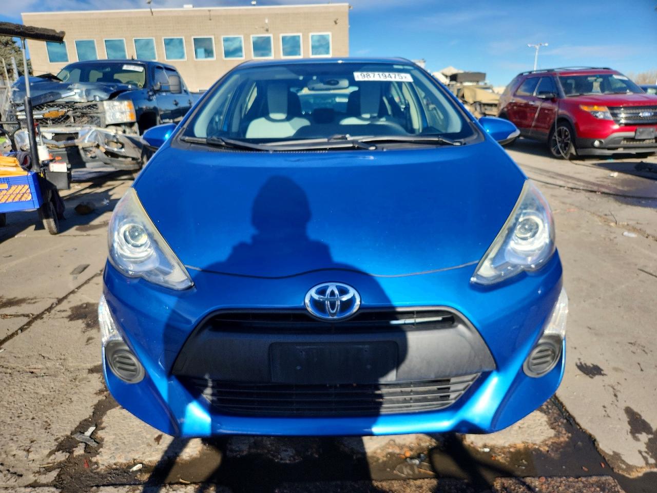 2015 TOYOTA PRIUS C photo 5