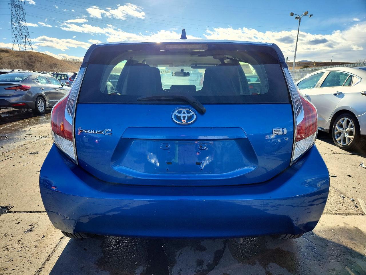 2015 TOYOTA PRIUS C photo 6