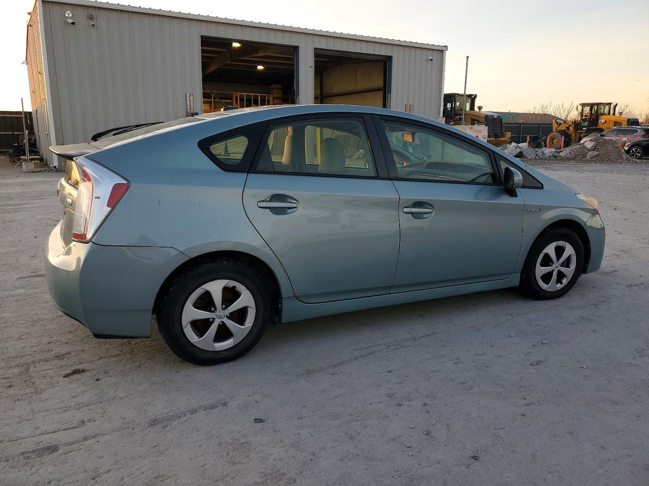 2013 TOYOTA PRIUS photo 3