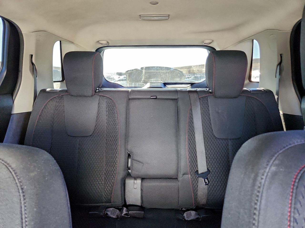 2015 GMC TERRAIN SLE photo 10