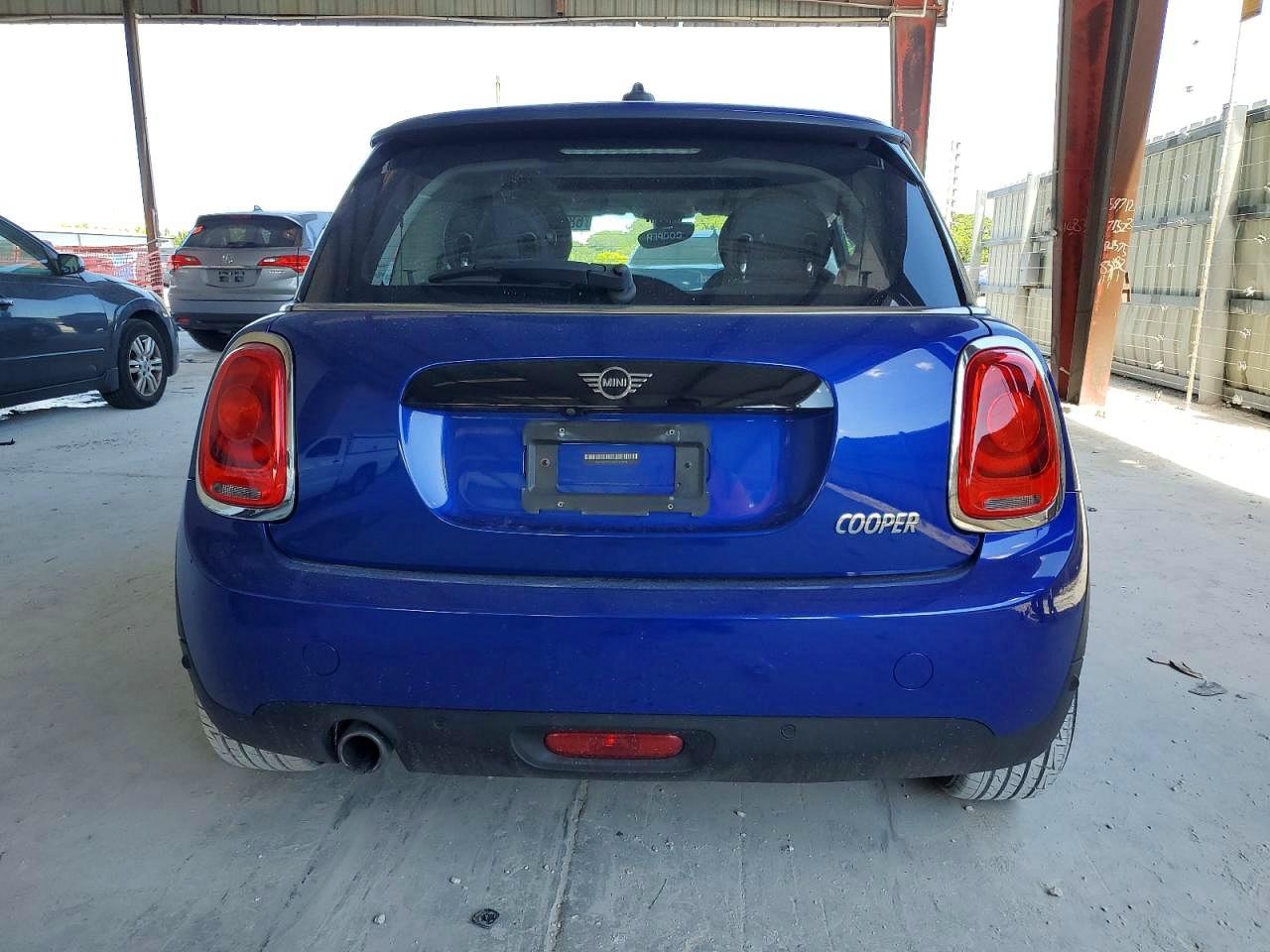 2019 MINI COOPER photo 6