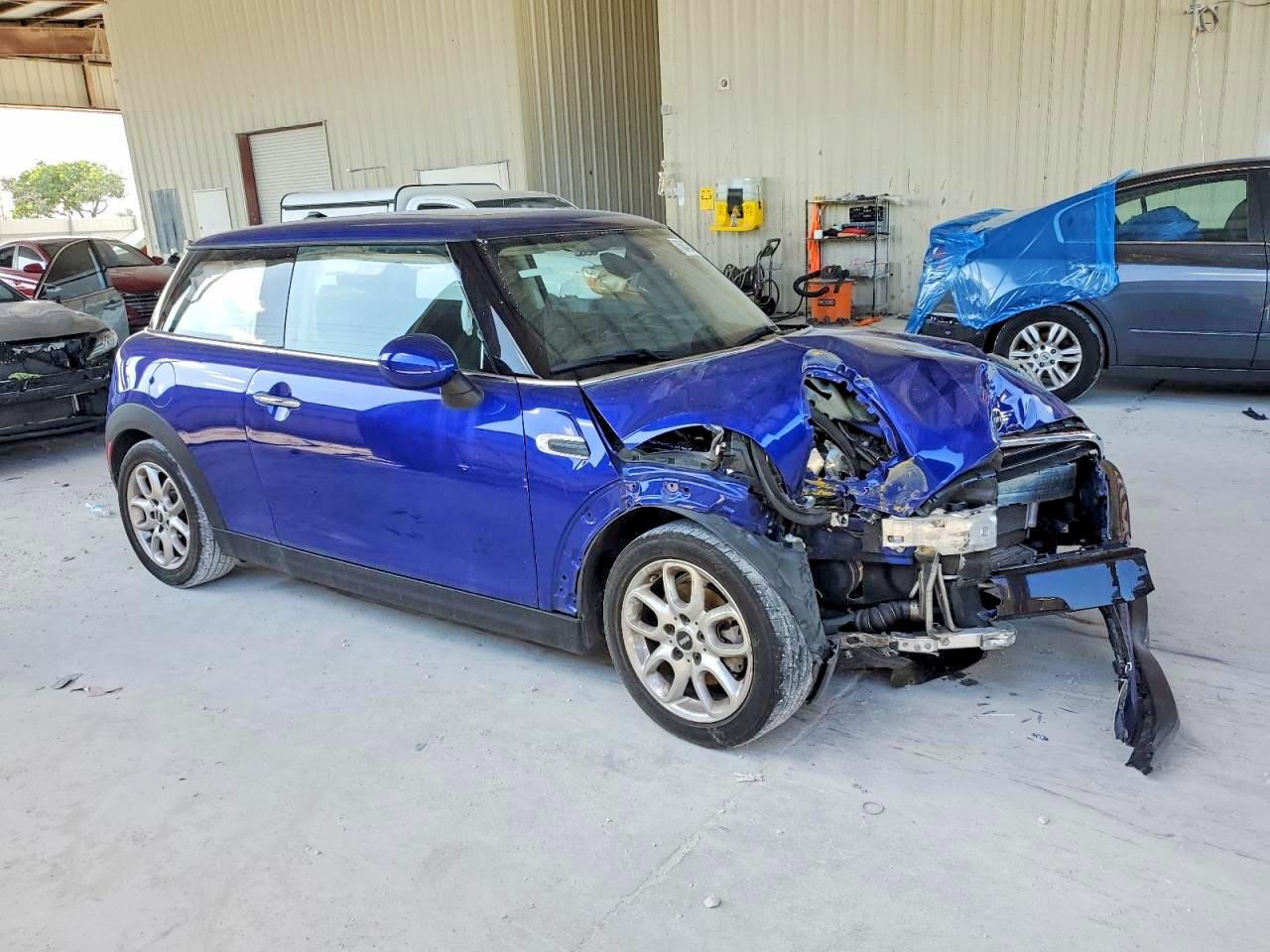 2019 MINI COOPER photo 4
