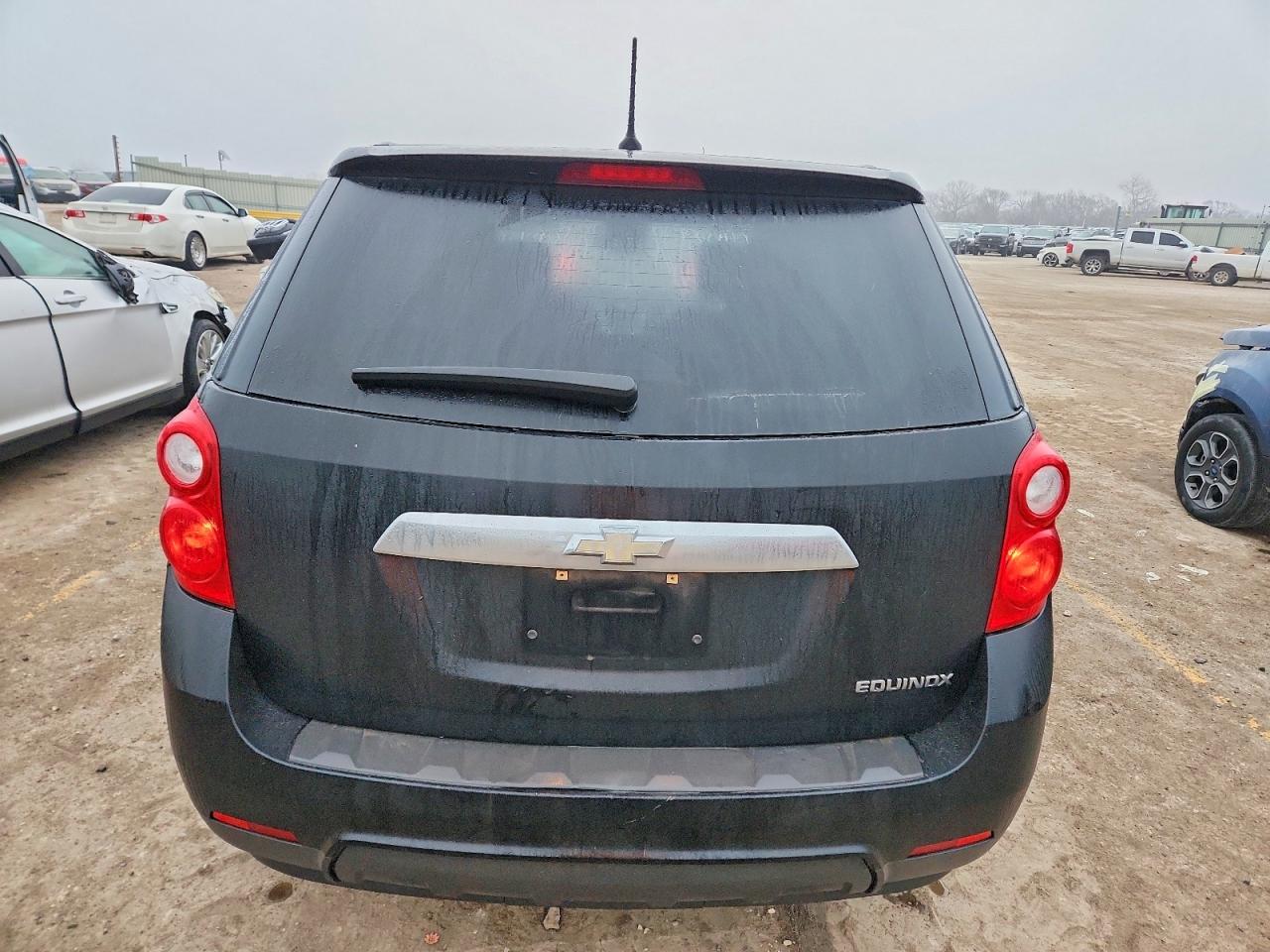 2013 CHEVROLET EQUINOX LS photo 6