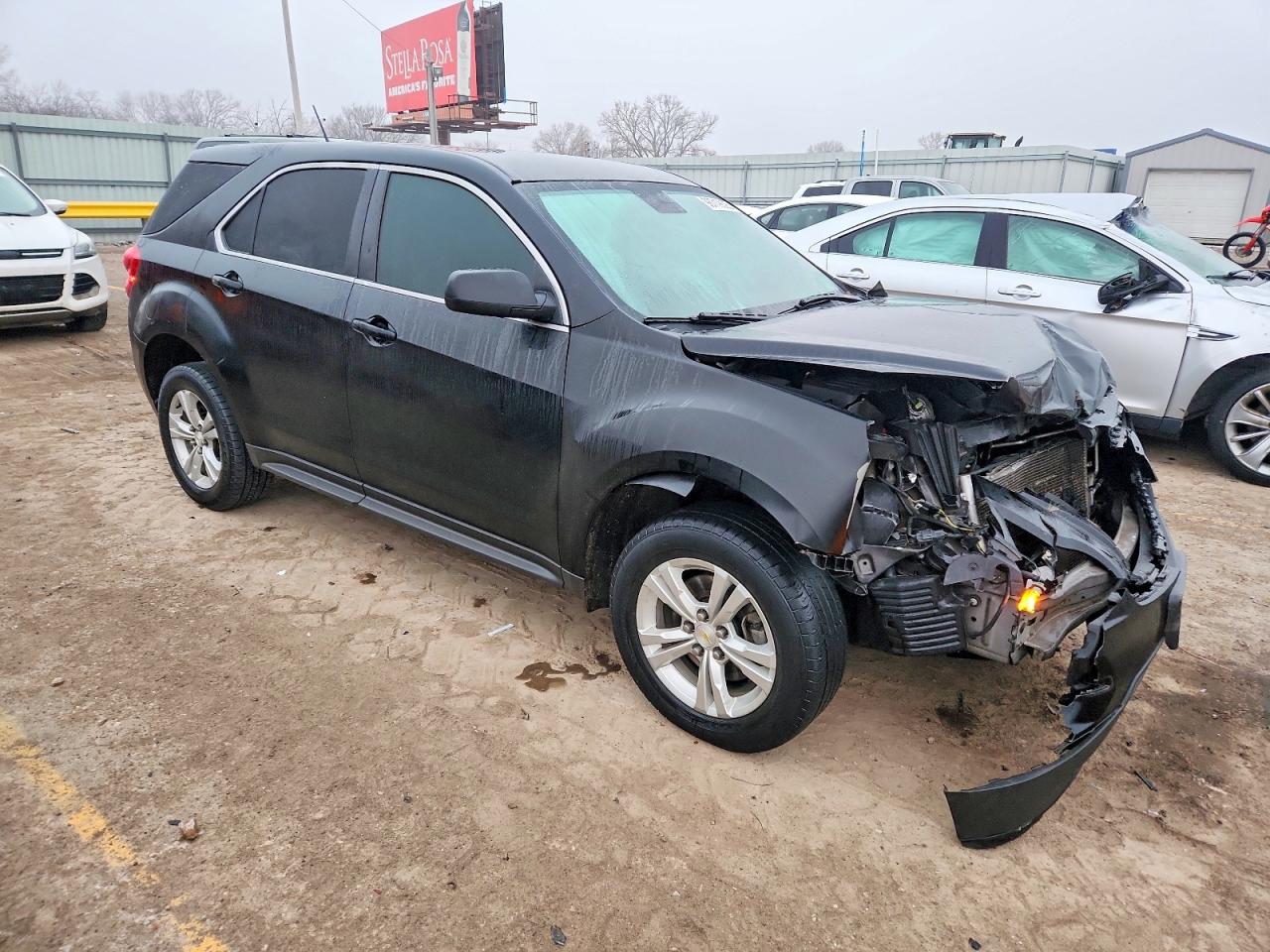 2013 CHEVROLET EQUINOX LS photo 4