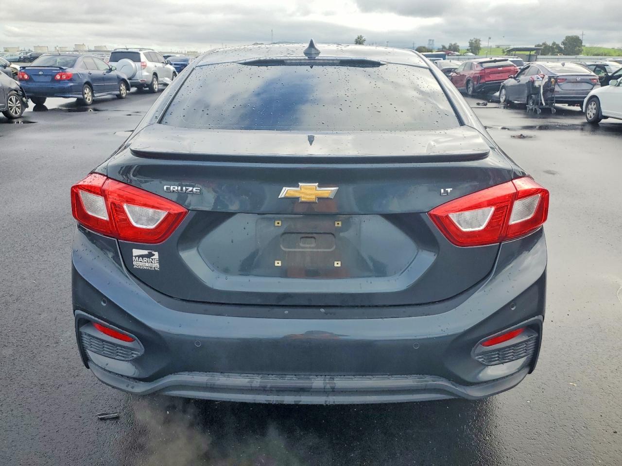 2017 CHEVROLET CRUZE LT photo 6