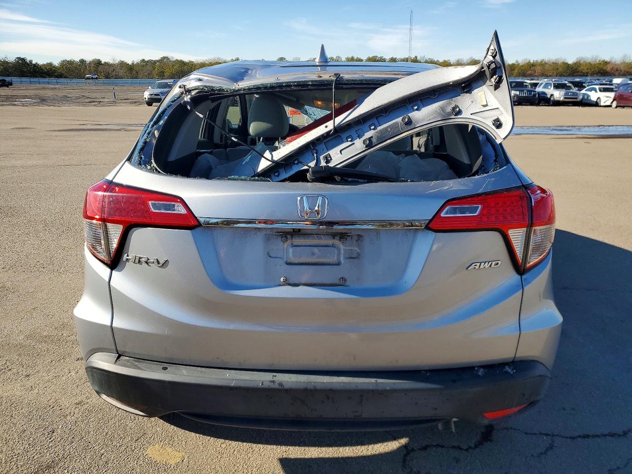 2019 HONDA HR-V LX photo 6