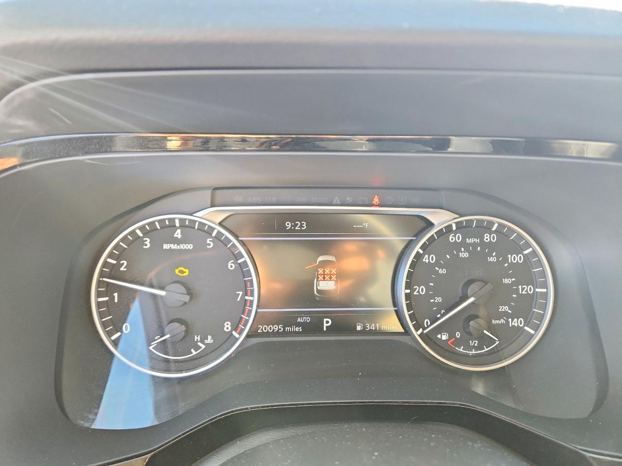 2023 NISSAN PATHFINDER SL photo 9