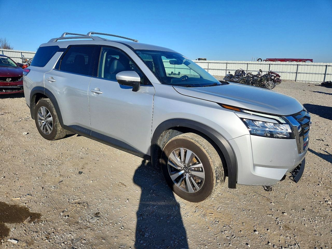 2023 NISSAN PATHFINDER SL photo 4