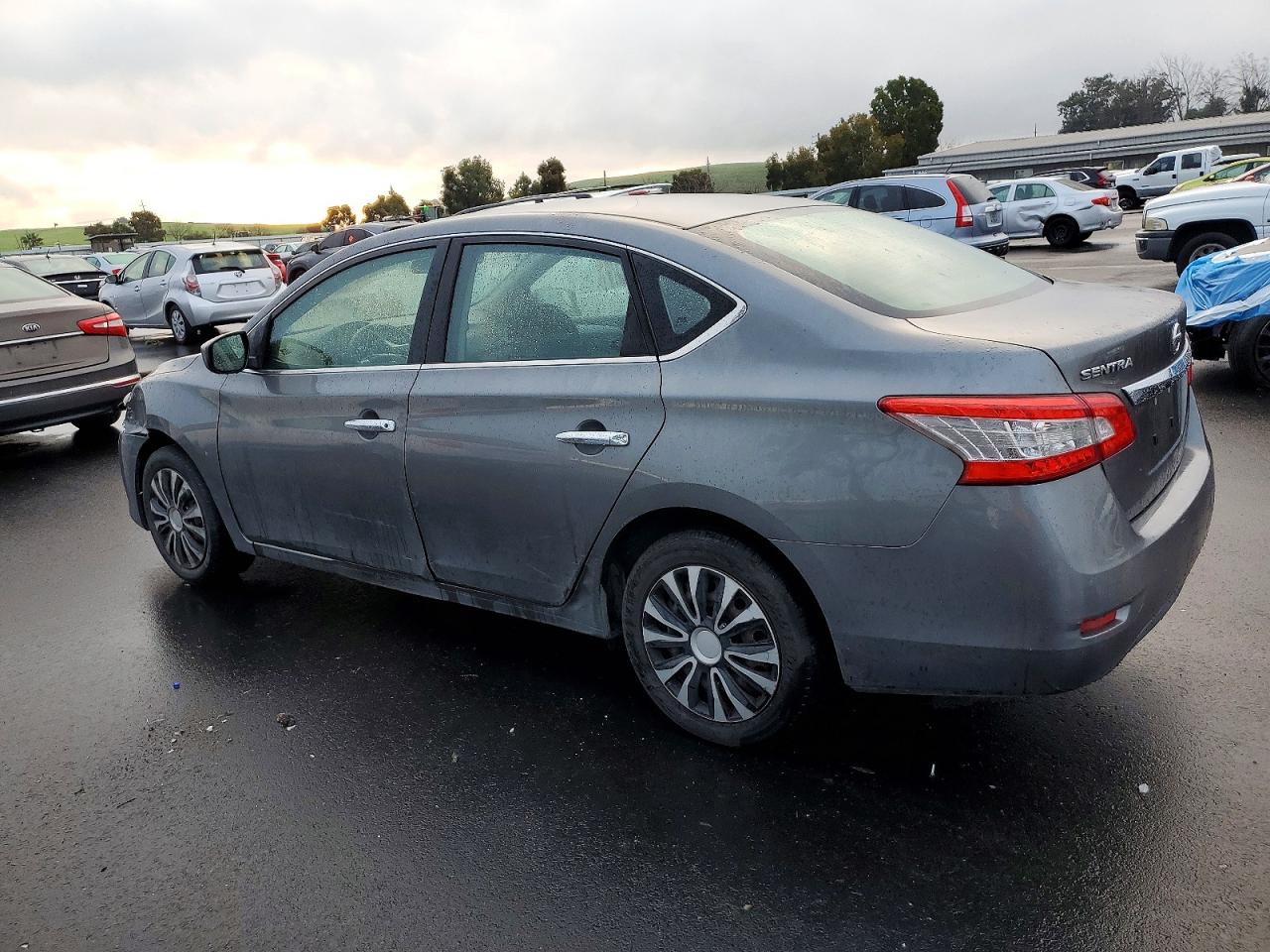 2015 NISSAN SENTRA S photo 2