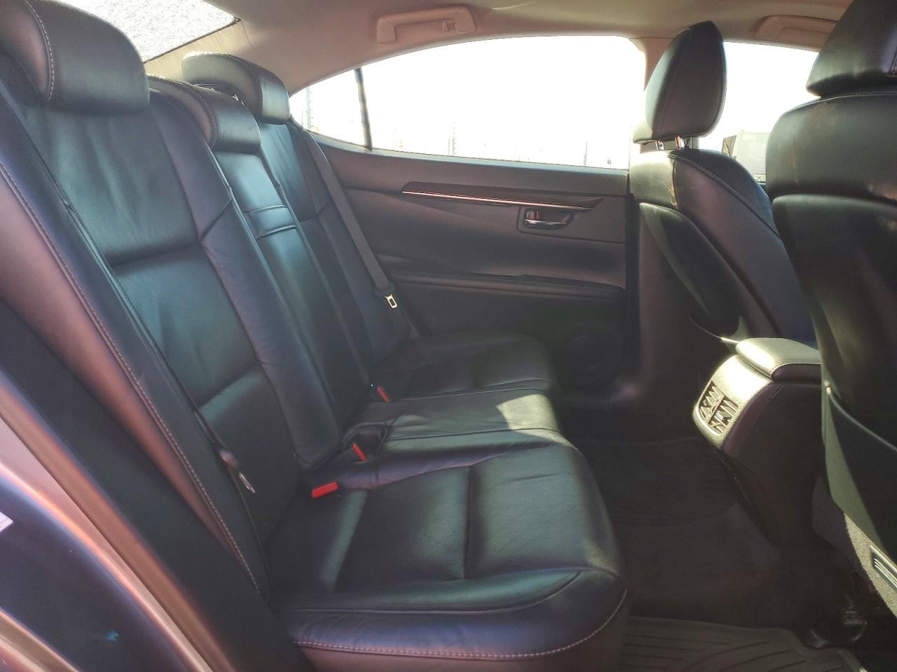 2013 LEXUS ES 350 photo 10