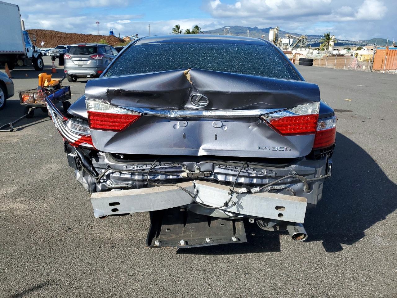 2013 LEXUS ES 350 photo 6