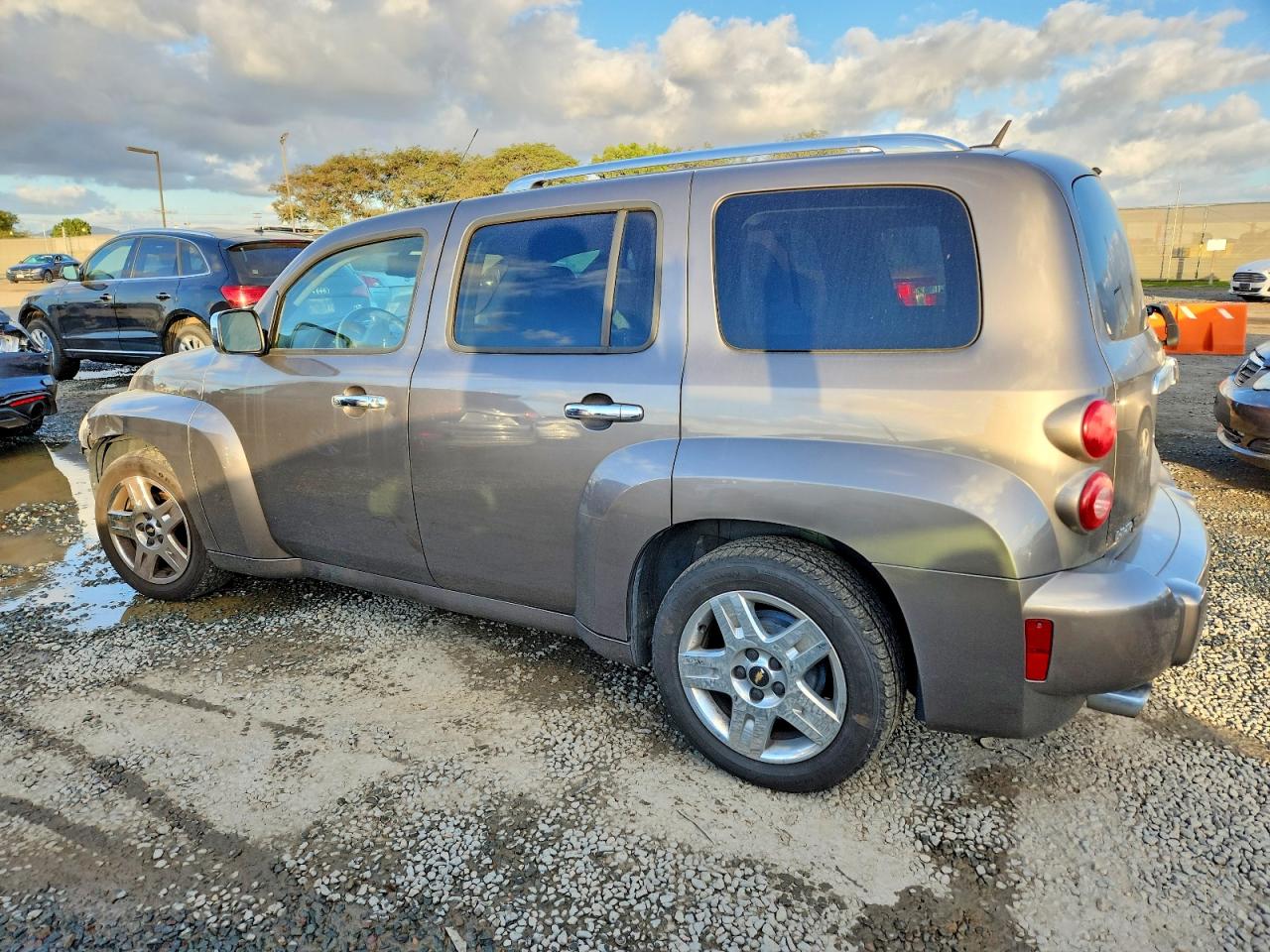 2011 CHEVROLET HHR LT photo 2