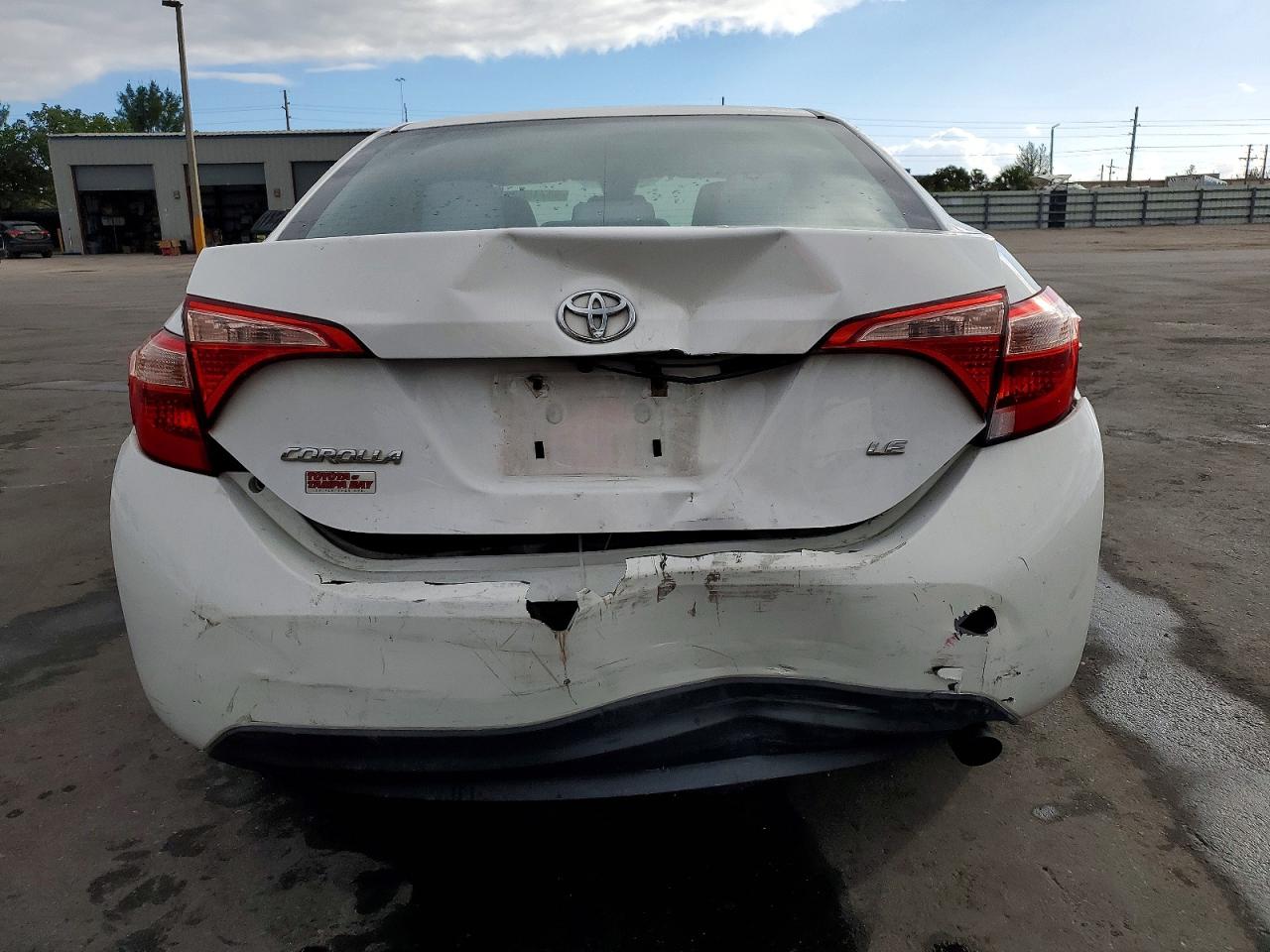 2017 TOYOTA COROLLA L photo 6