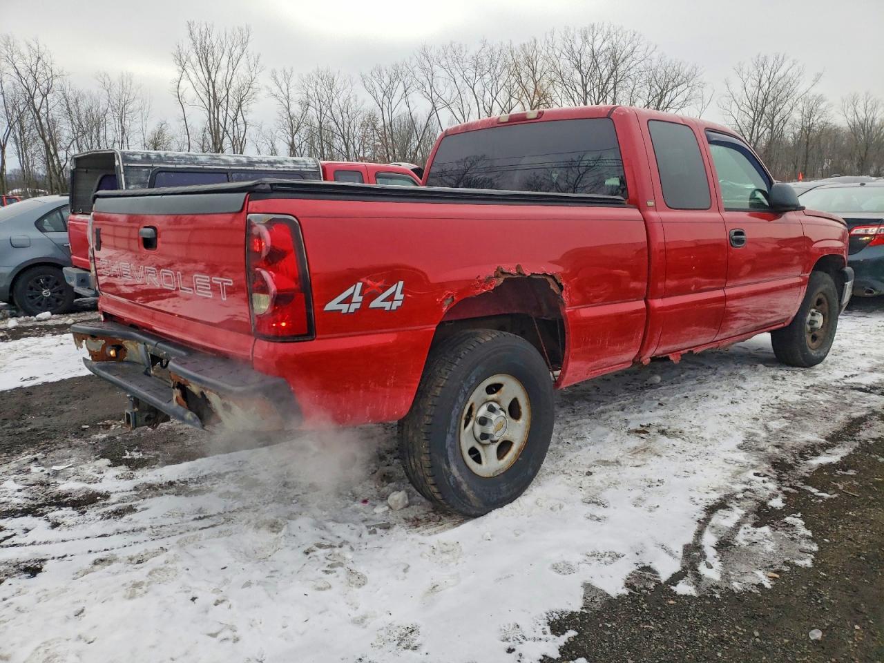 2004 CHEVROLET SILVERADO K1500 photo 3