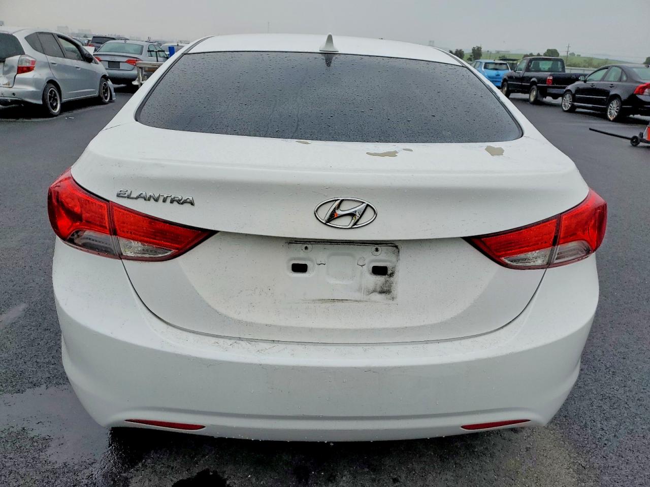 2013 HYUNDAI ELANTRA GLS photo 6