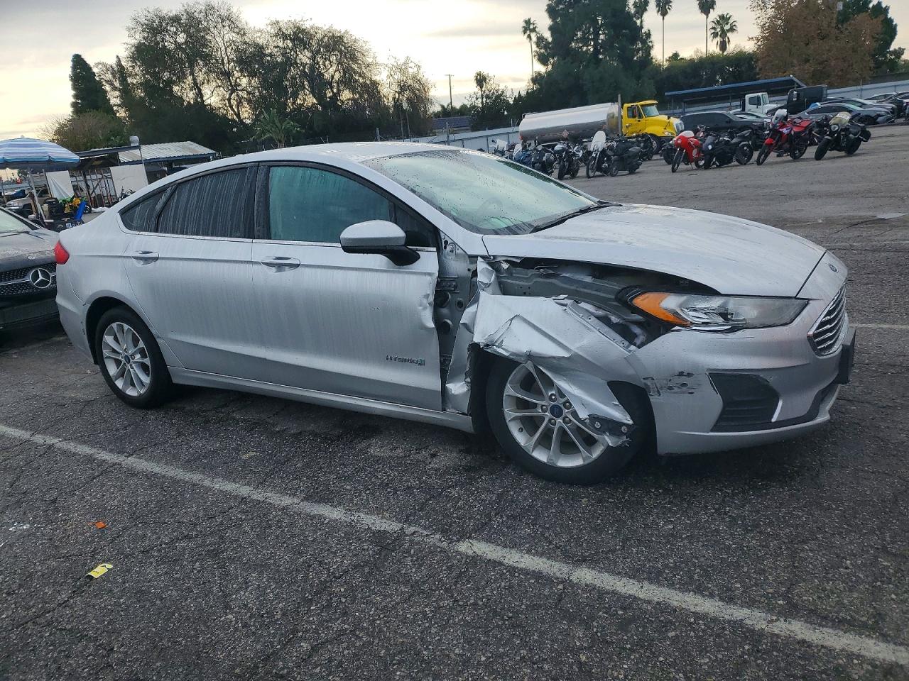 2019 FORD FUSION SE photo 4