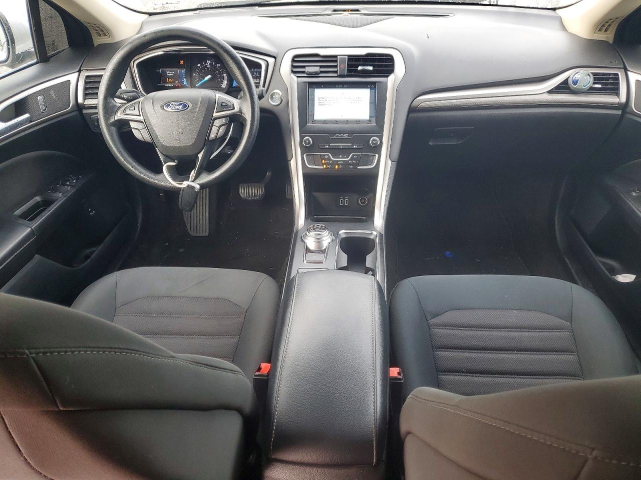 2019 FORD FUSION SE photo 8