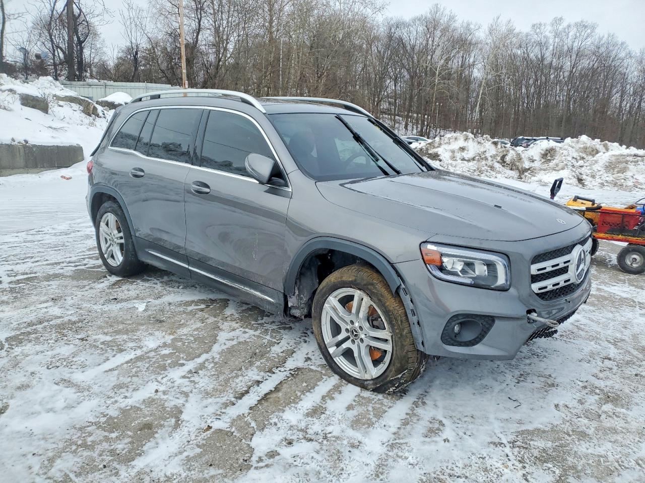 2021 MERCEDES-BENZ GLB 250 4MATIC photo 4