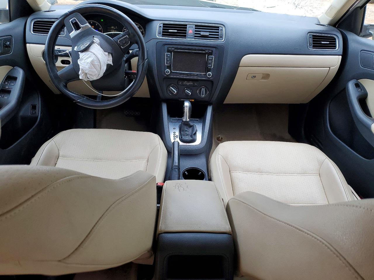 2011 VOLKSWAGEN JETTA SE photo 8