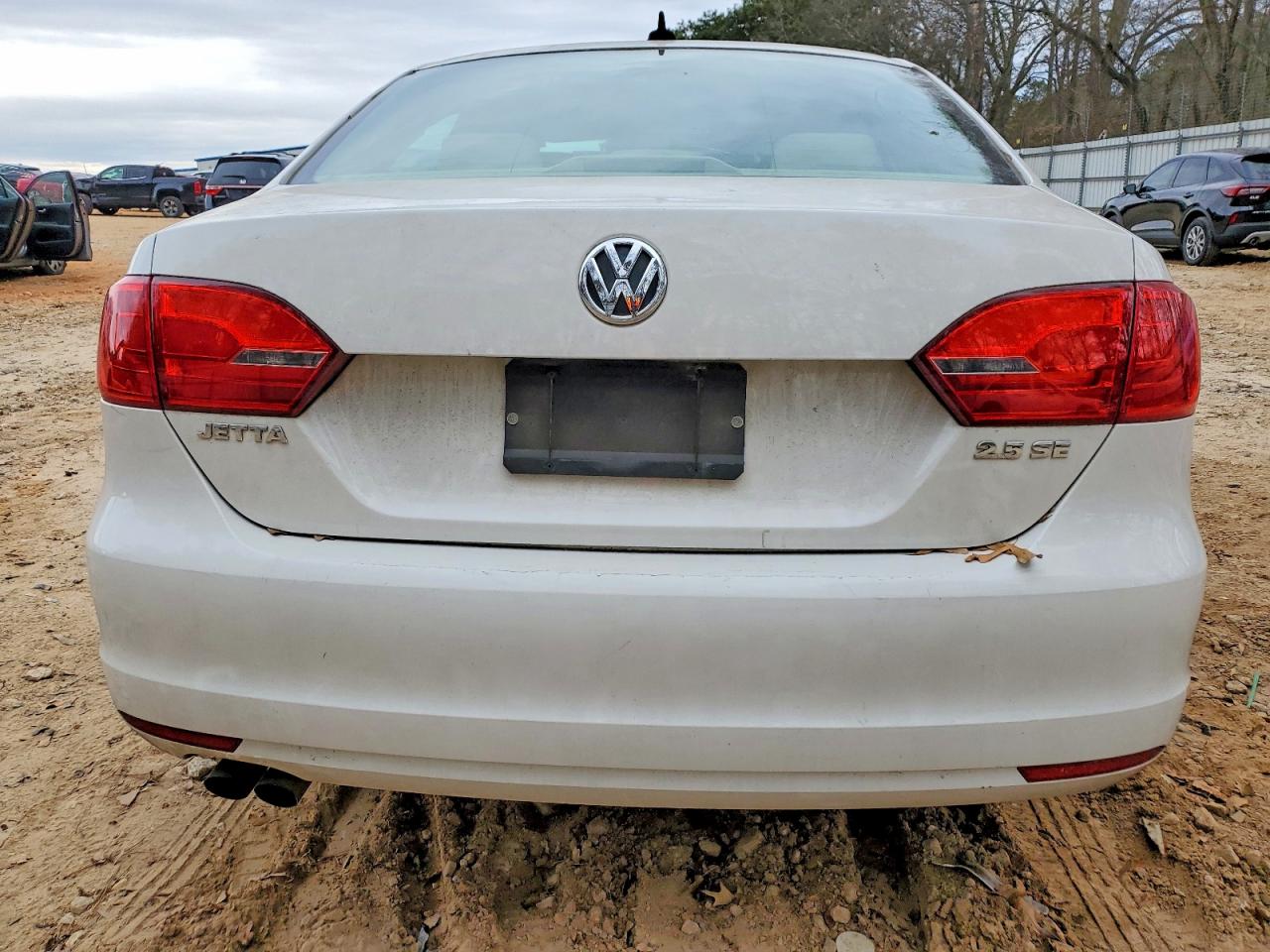 2011 VOLKSWAGEN JETTA SE photo 6