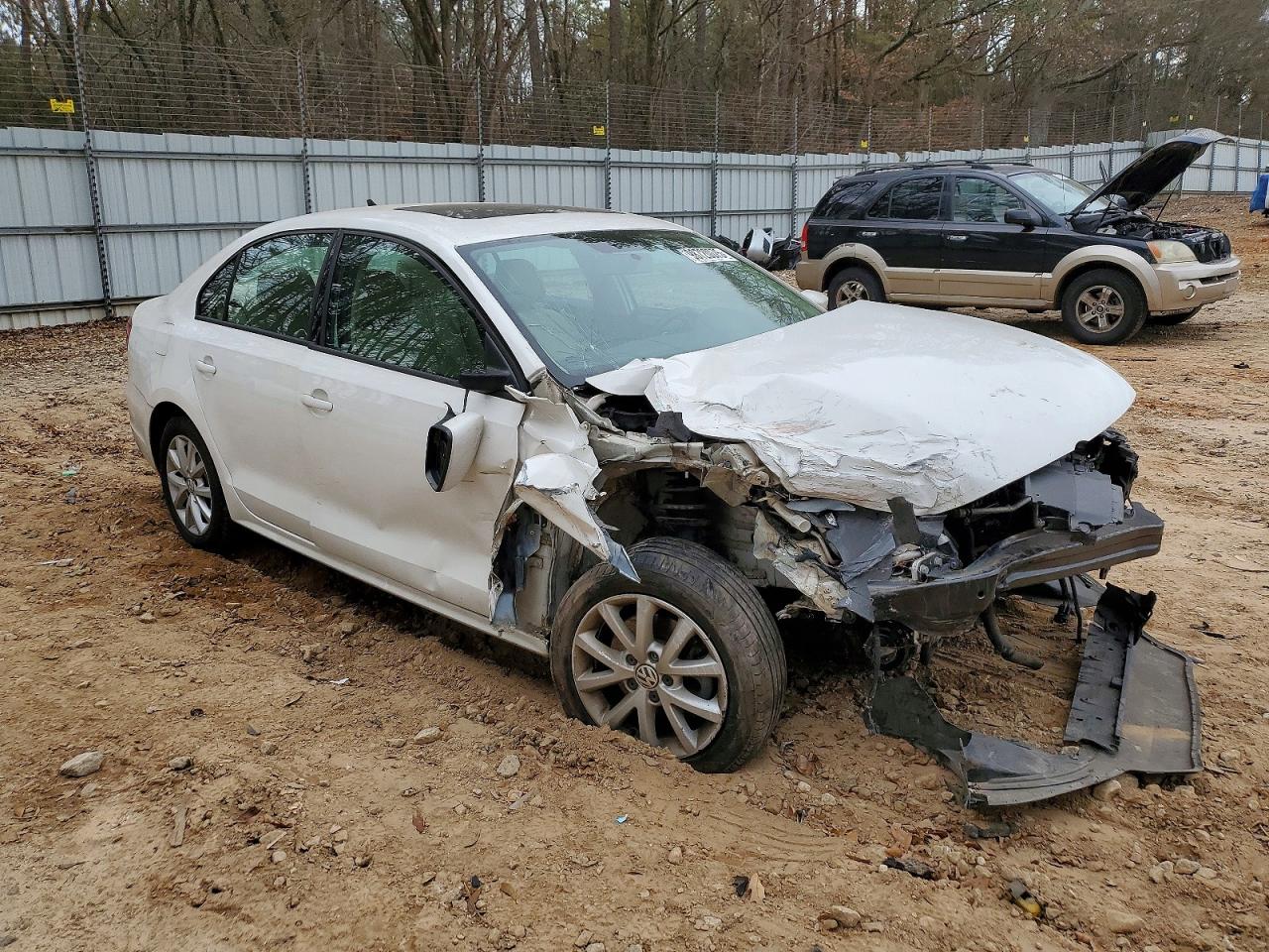 2011 VOLKSWAGEN JETTA SE photo 4