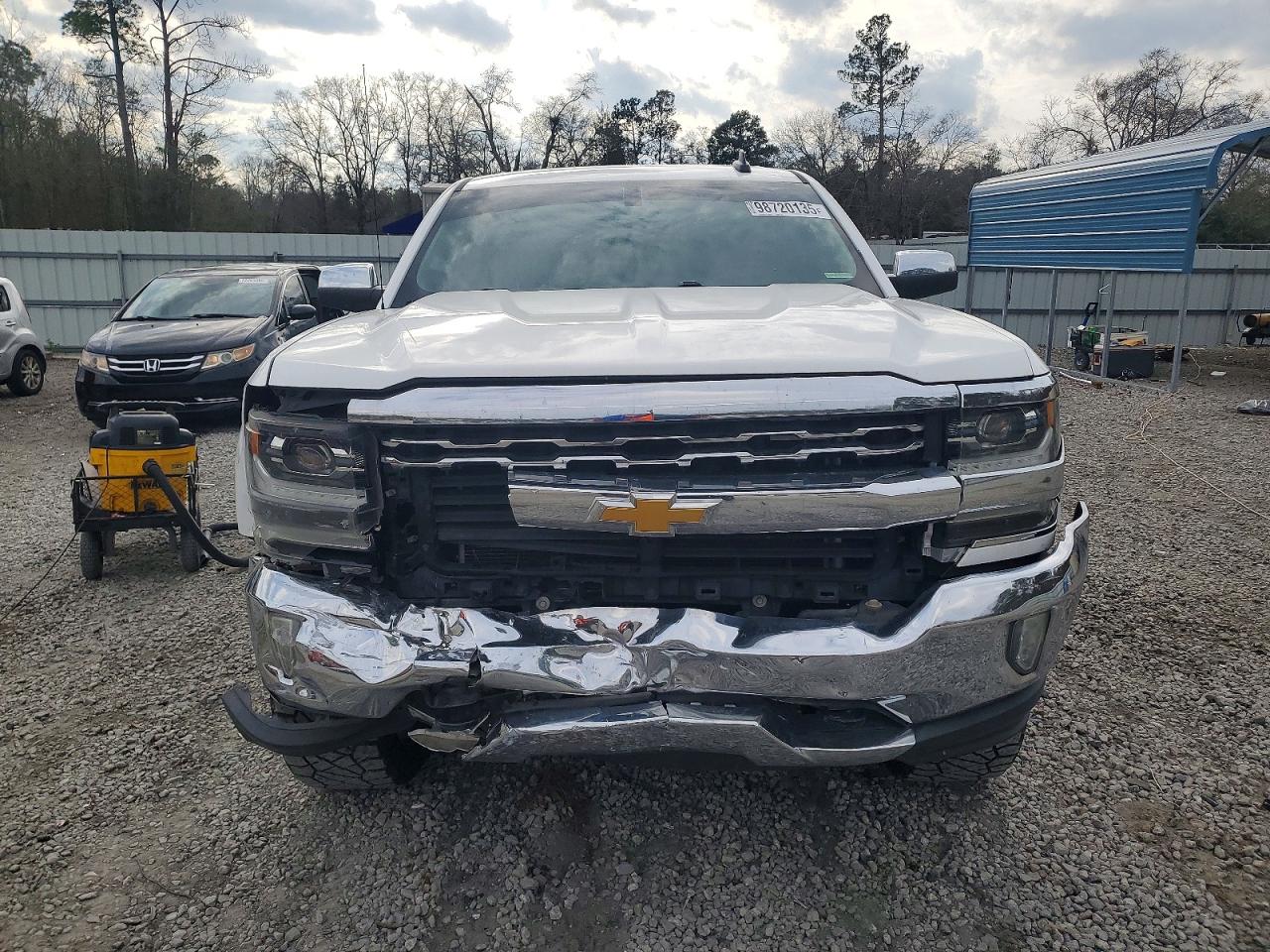 2018 CHEVROLET SILVERADO K1500 LTZ photo 5