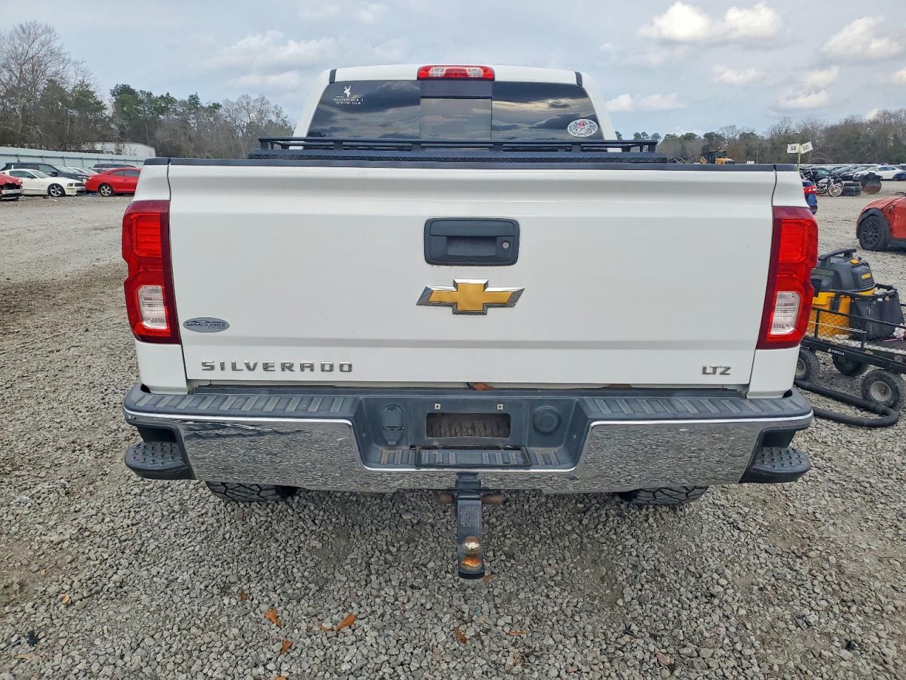 2018 CHEVROLET SILVERADO K1500 LTZ photo 6