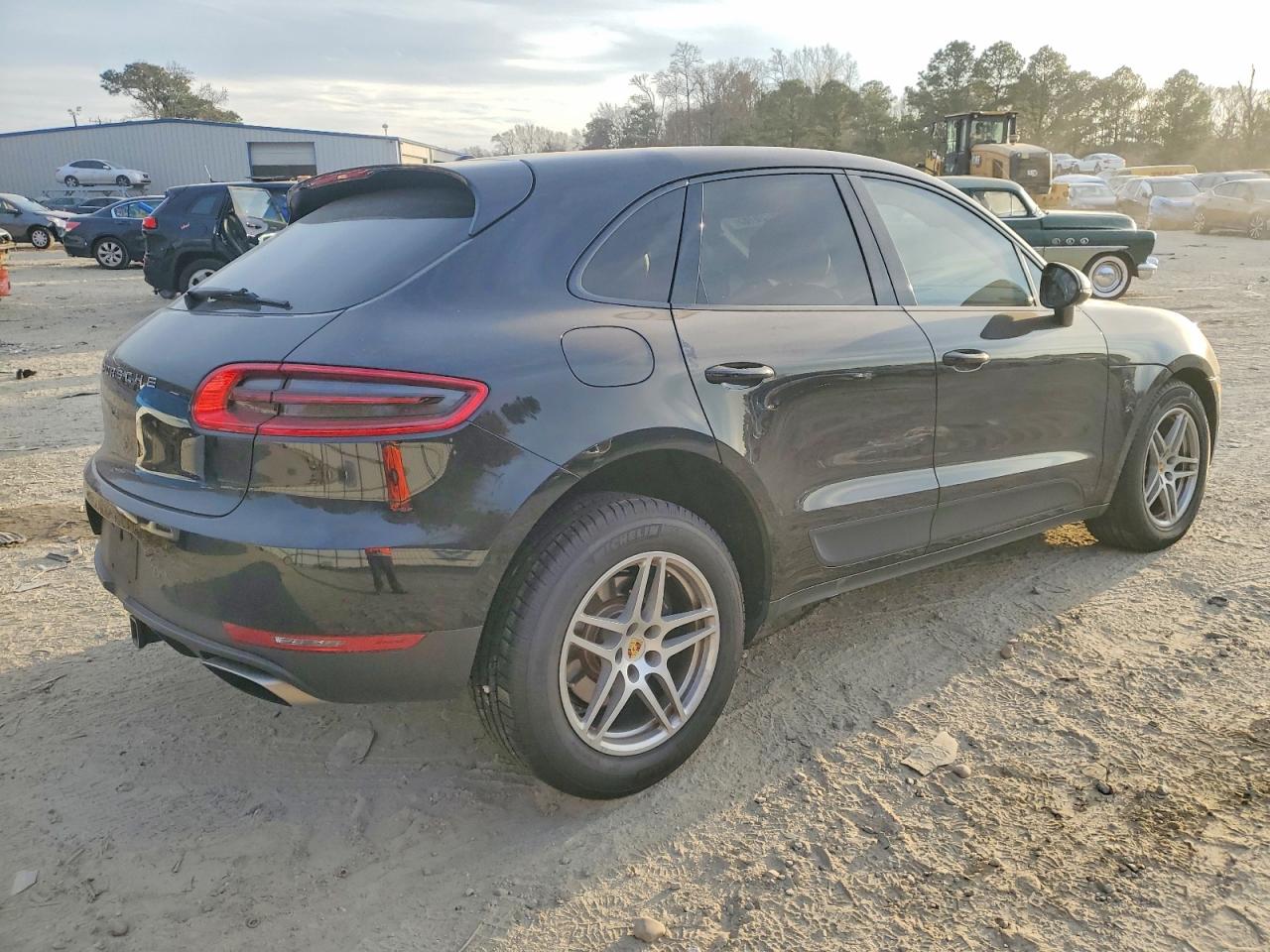 2017 PORSCHE MACAN photo 3