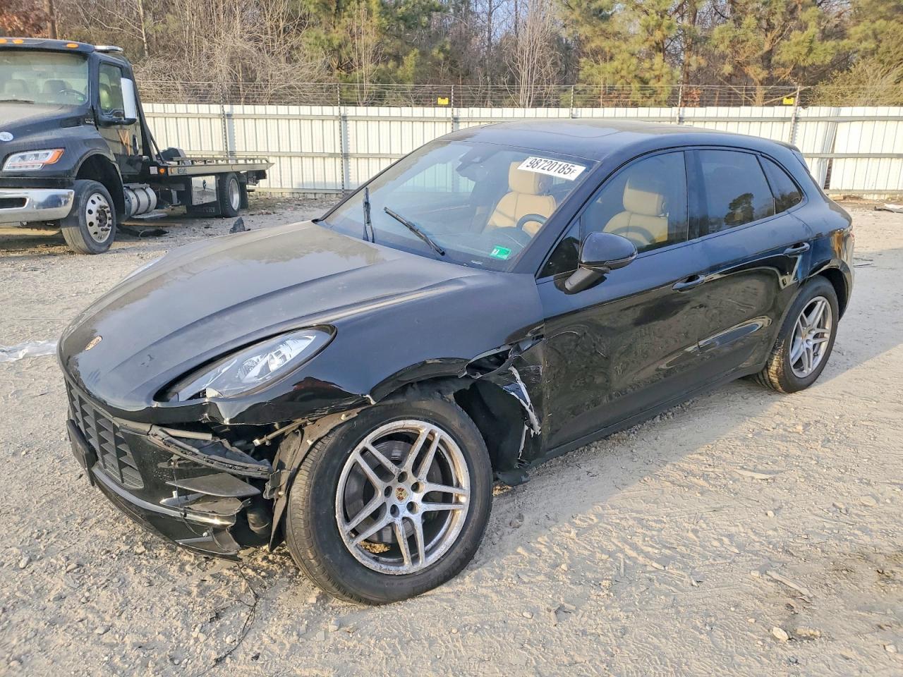 2017 PORSCHE MACAN