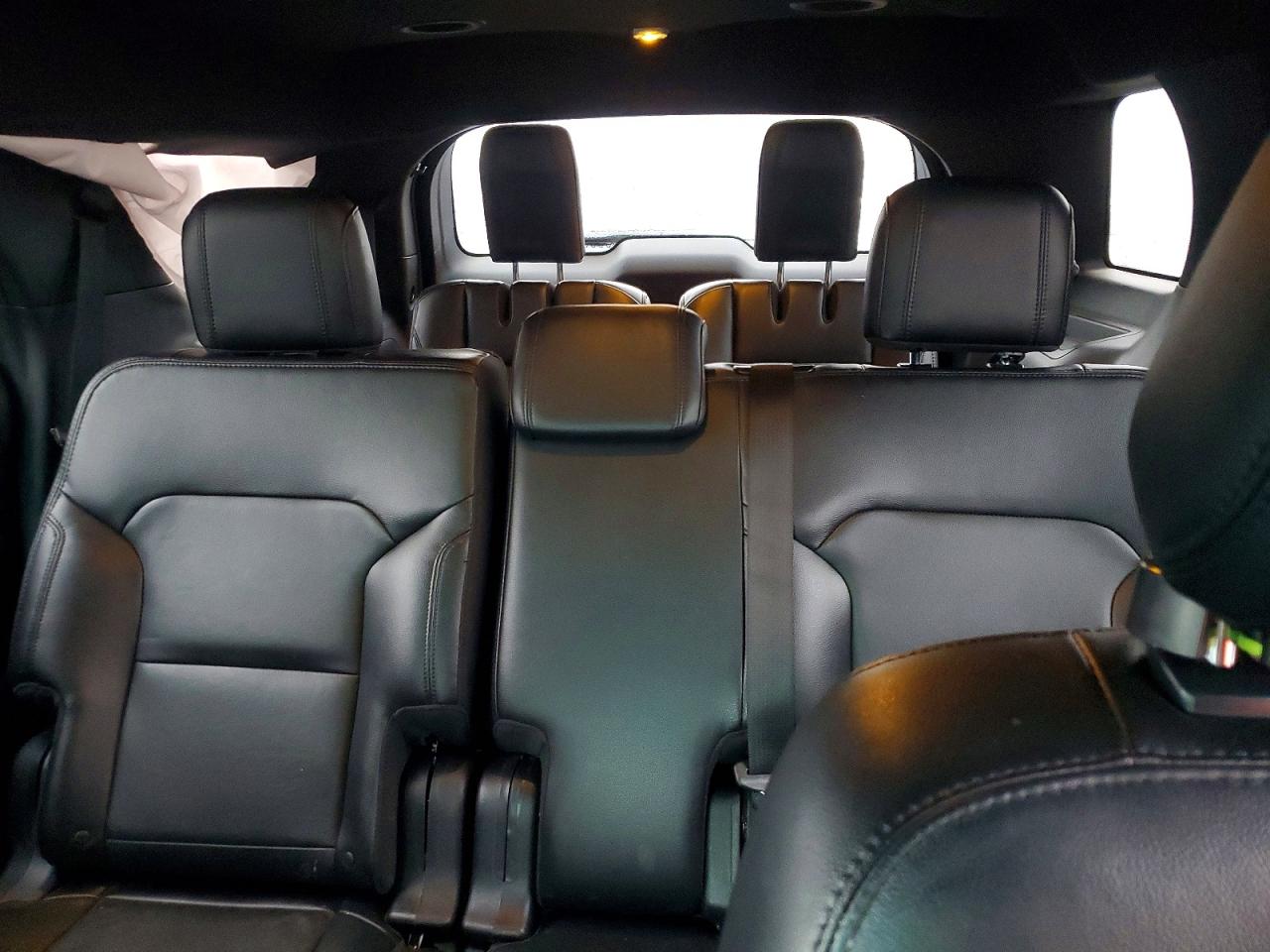 2016 FORD EXPLORER XLT photo 10