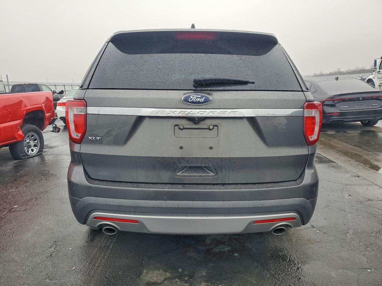 2016 FORD EXPLORER XLT photo 6