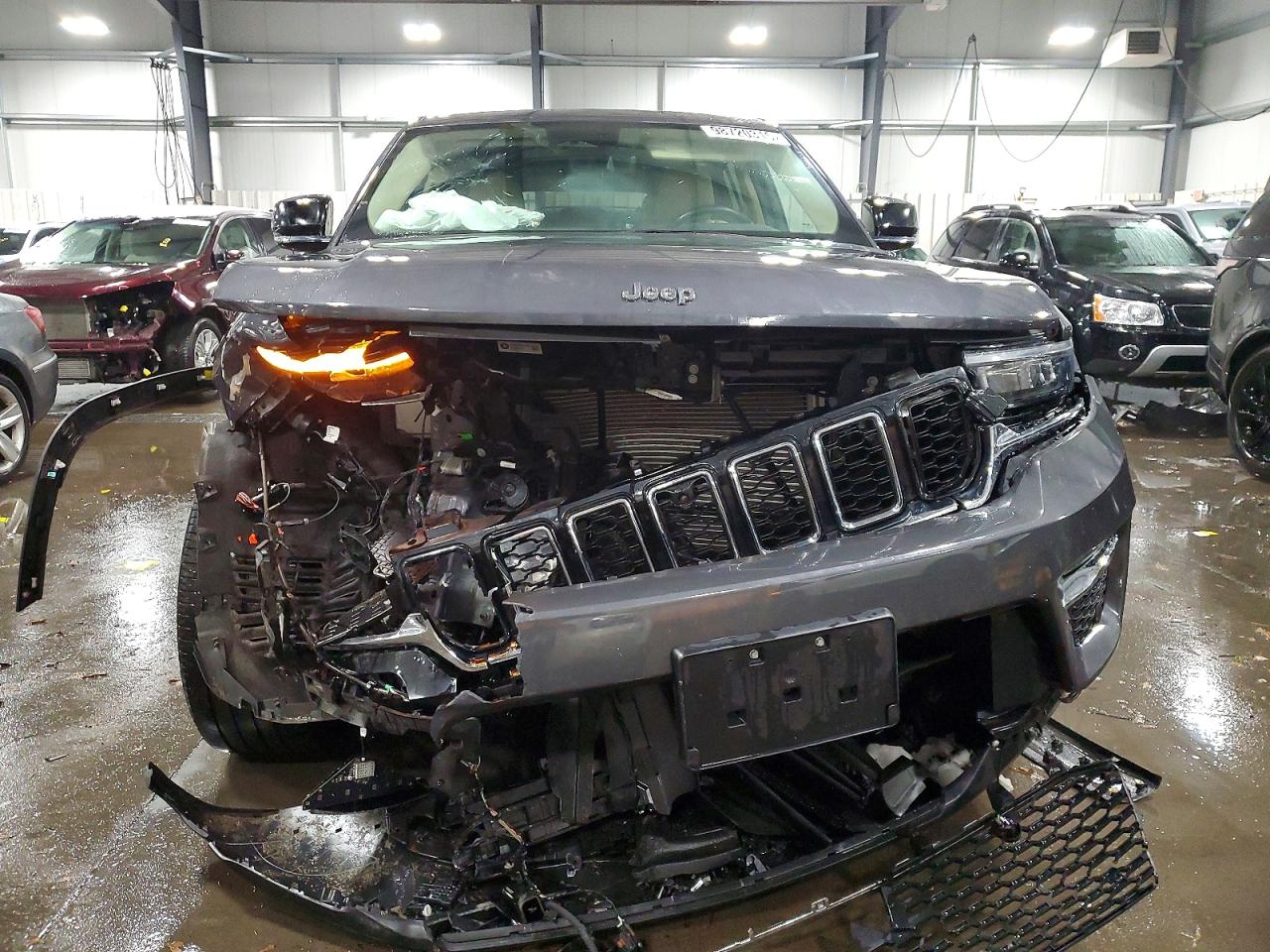 2022 JEEP GRAND CHEROKEE LIMITED photo 5