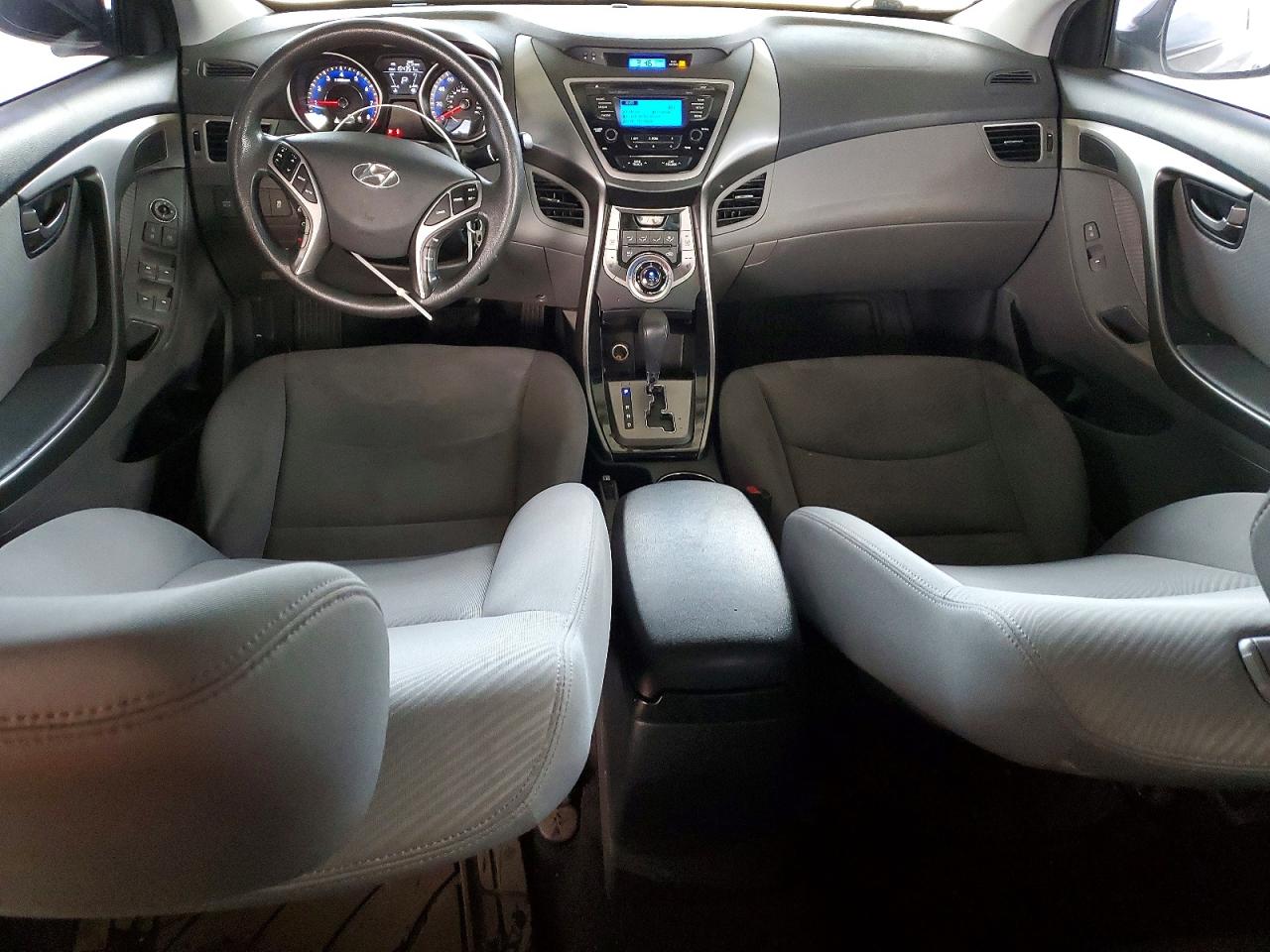 2013 HYUNDAI ELANTRA GLS photo 15