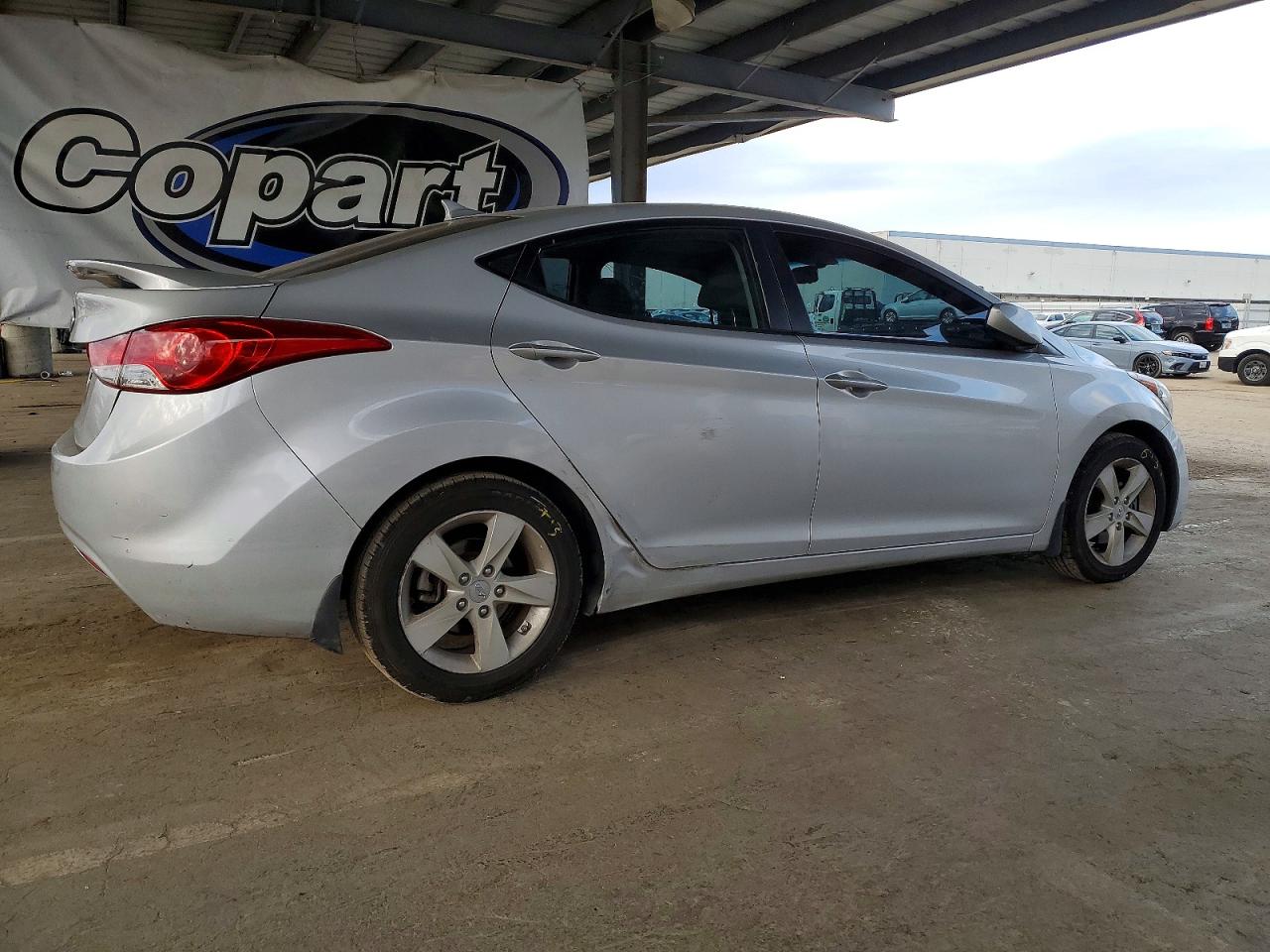 2013 HYUNDAI ELANTRA GLS photo 5