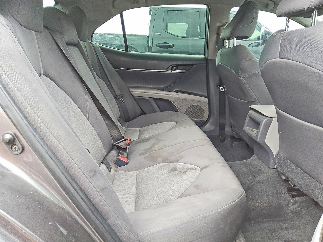 2021 TOYOTA CAMRY LE photo 10