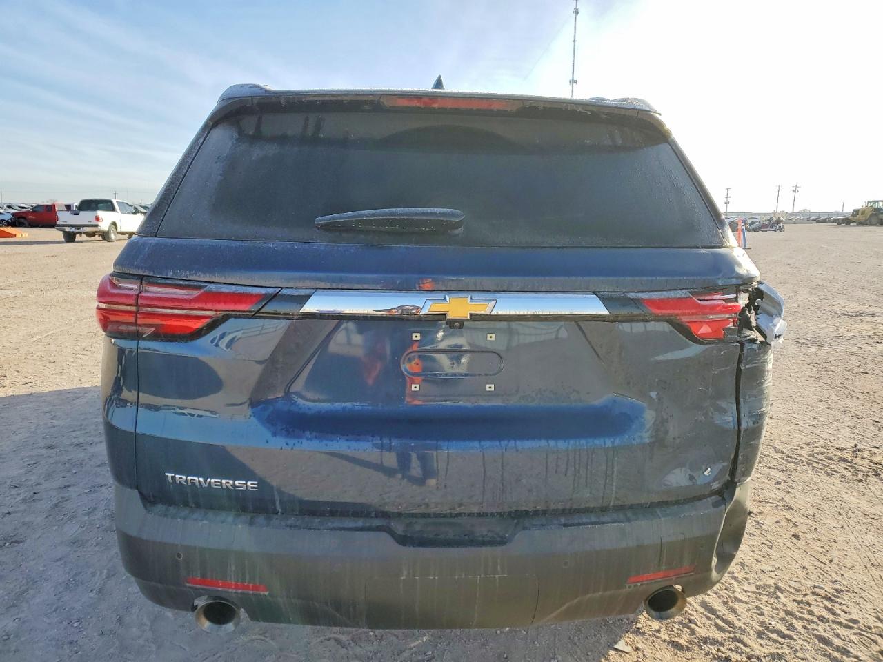 2023 CHEVROLET TRAVERSE LT photo 6