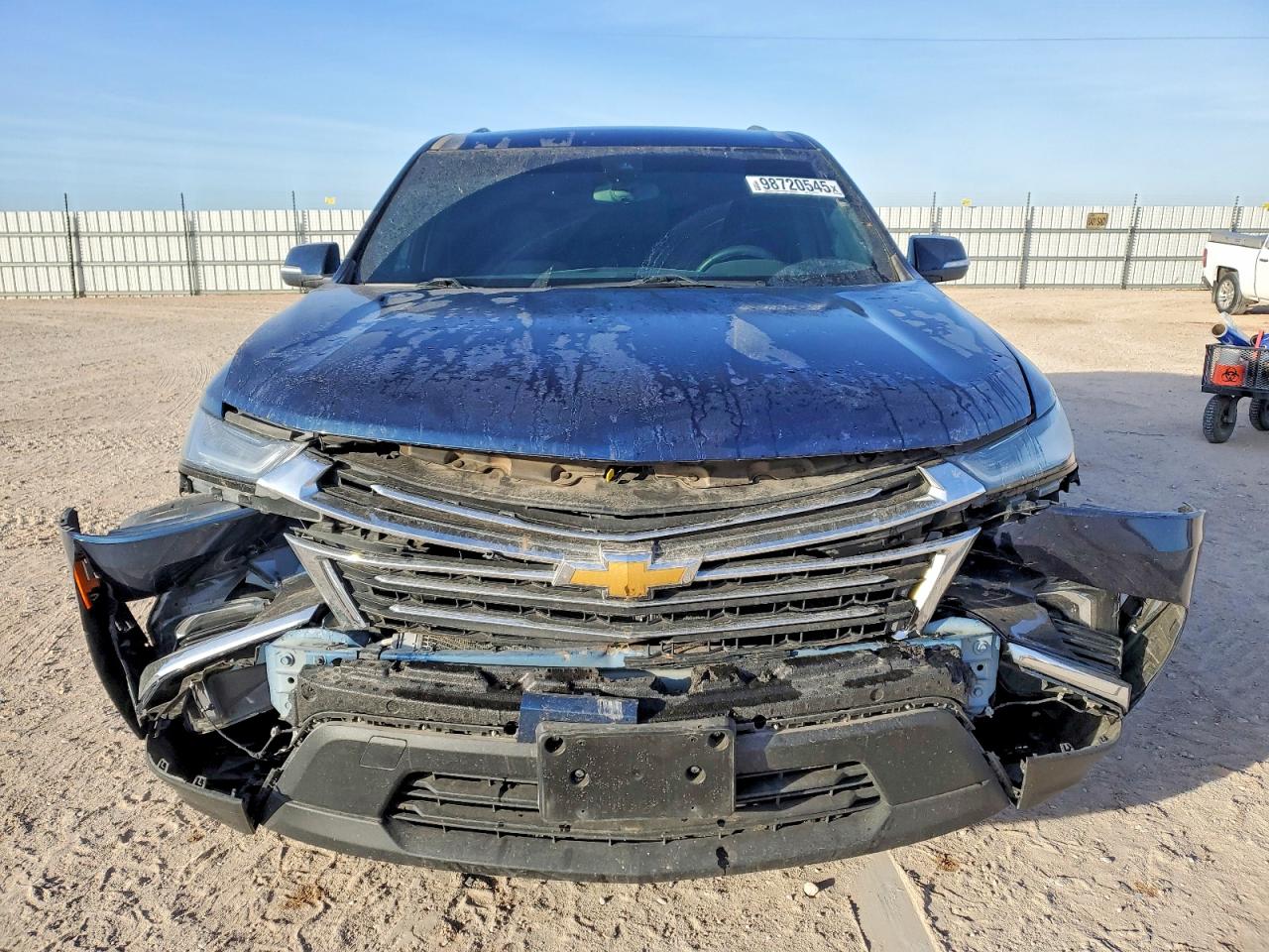 2023 CHEVROLET TRAVERSE LT photo 5
