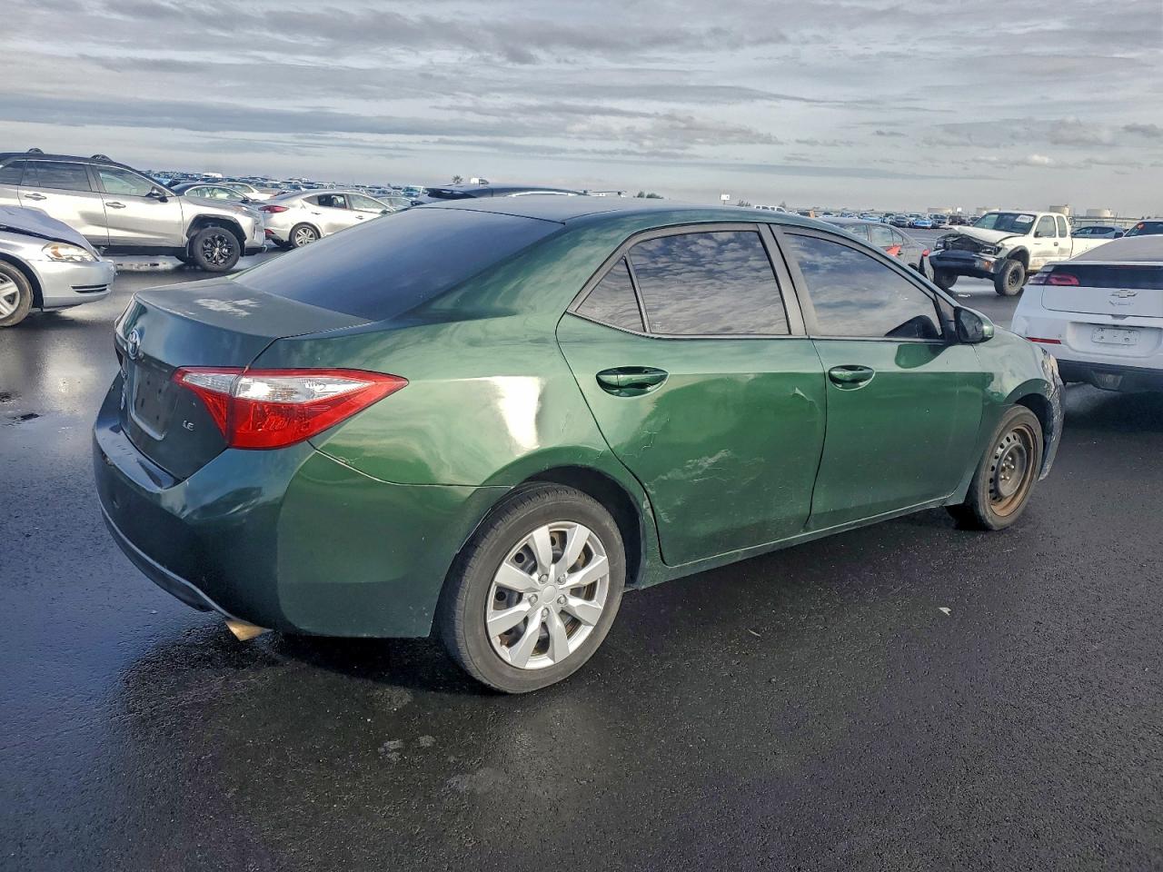2014 TOYOTA COROLLA L photo 3