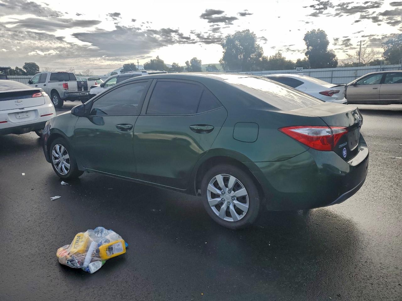 2014 TOYOTA COROLLA L photo 2