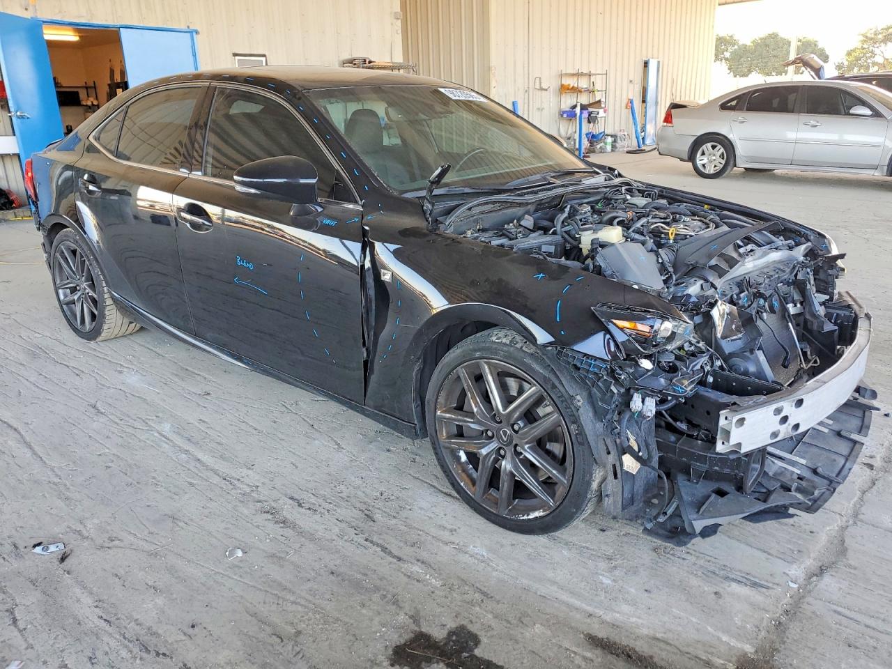 2018 LEXUS IS 300 photo 4